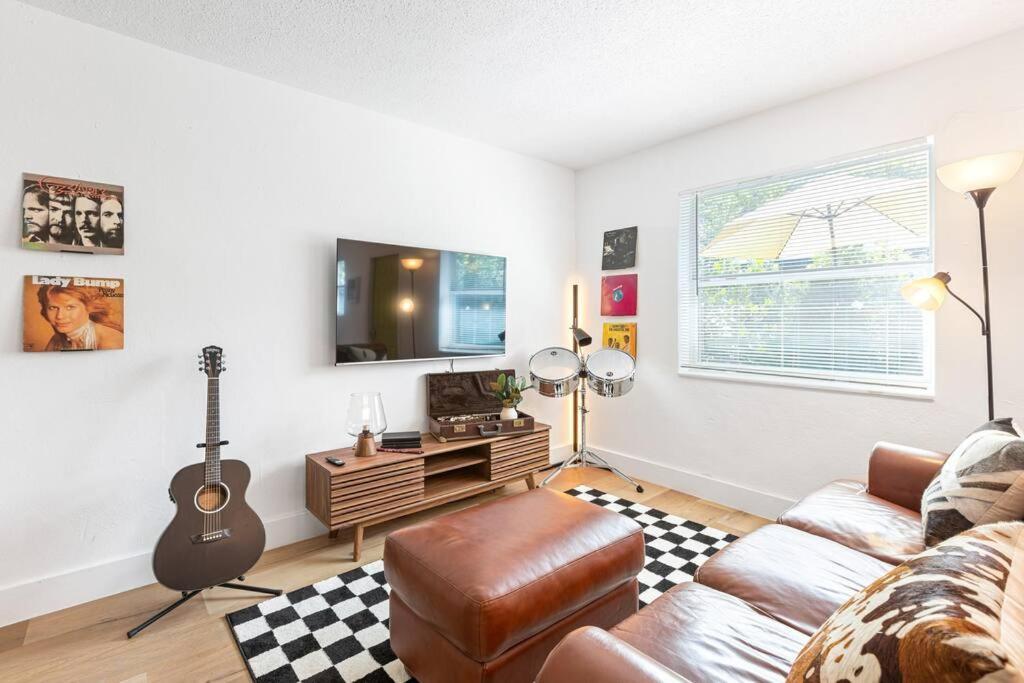 Musicians Lounge - 2 Bedroom With Parking Asssigned Fort Lauderdale Exterior foto